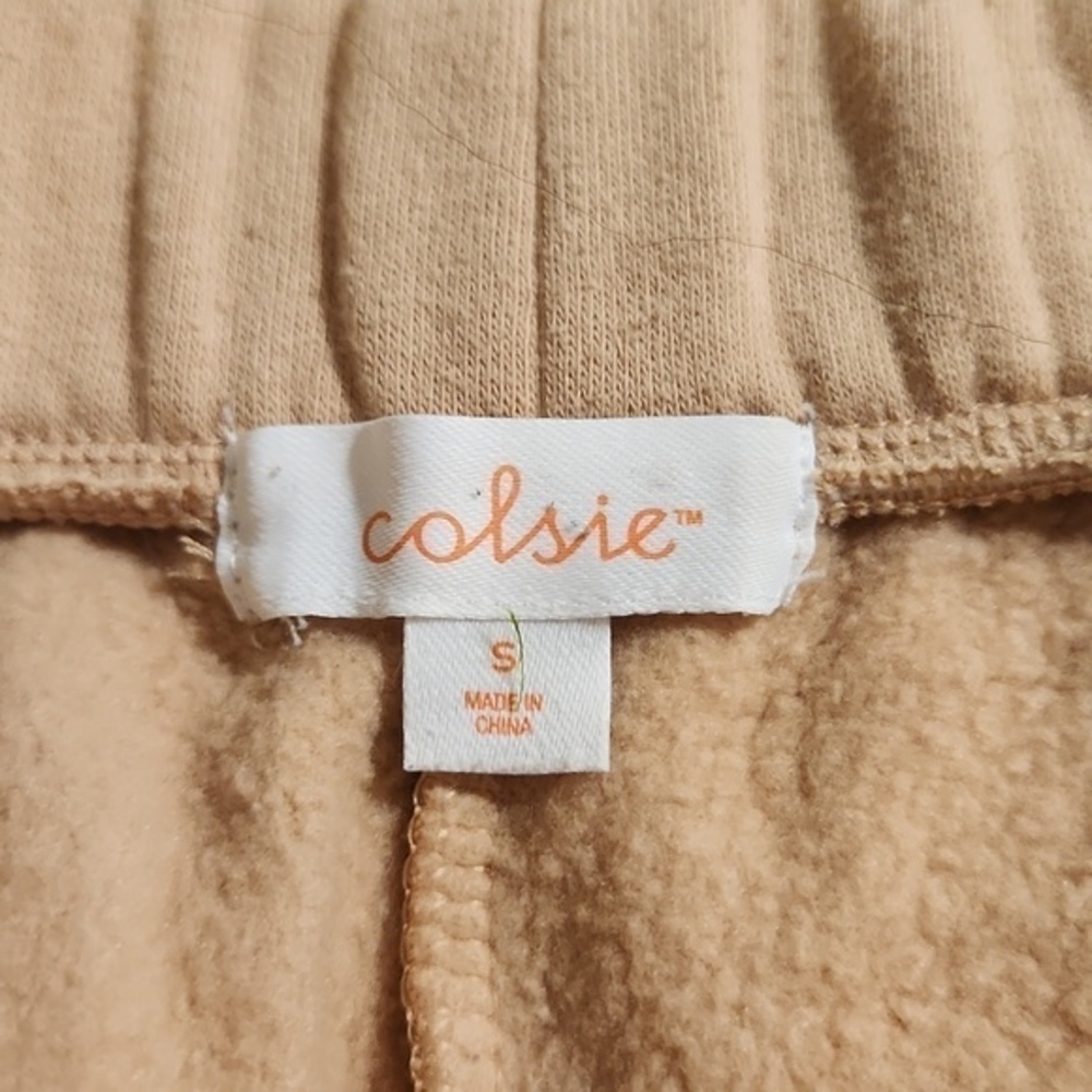 [Colsie] Pink High Rise Shorts - Size S - Picture 3 of 6